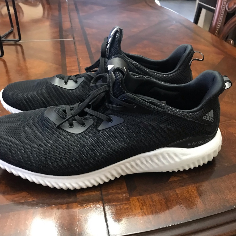 Adidas AlphaBounce
